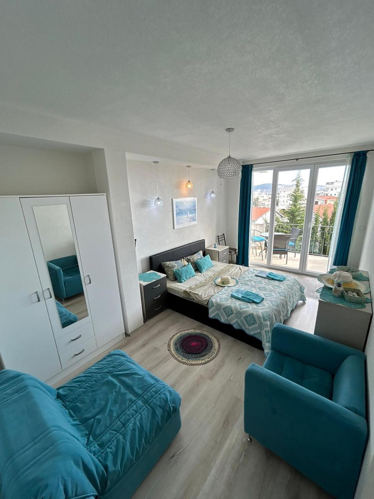 Aparthotel Monterria Бар Екстериор снимка
