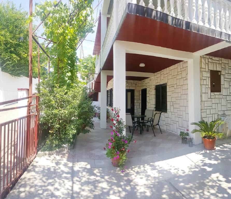 Aparthotel Monterria Бар Екстериор снимка