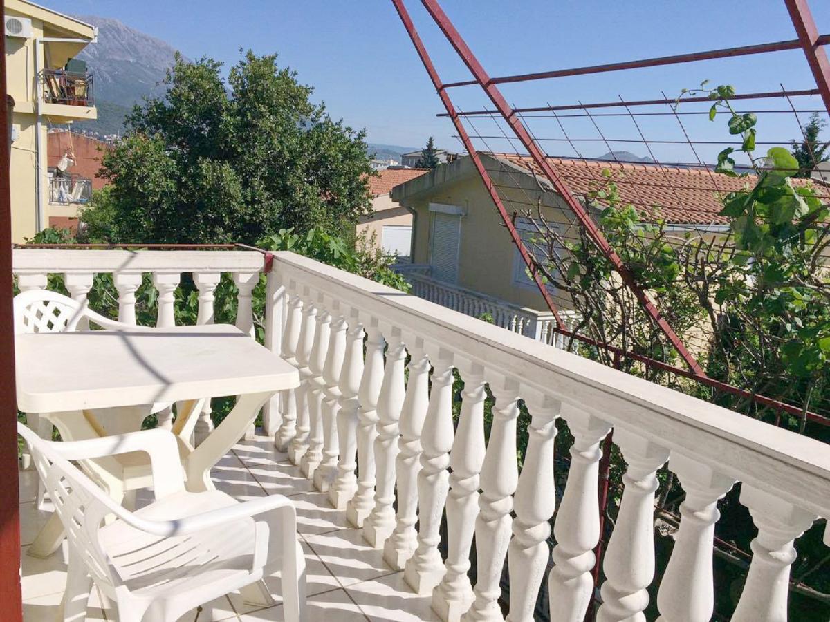Aparthotel Monterria Бар Екстериор снимка