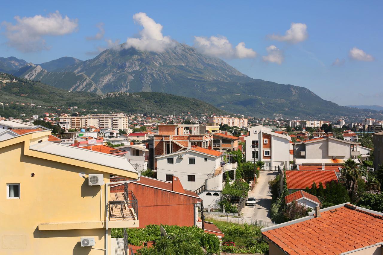 Aparthotel Monterria Бар Екстериор снимка
