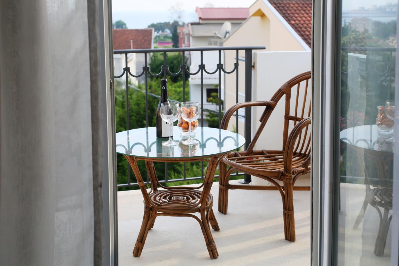 Aparthotel Monterria Бар Екстериор снимка