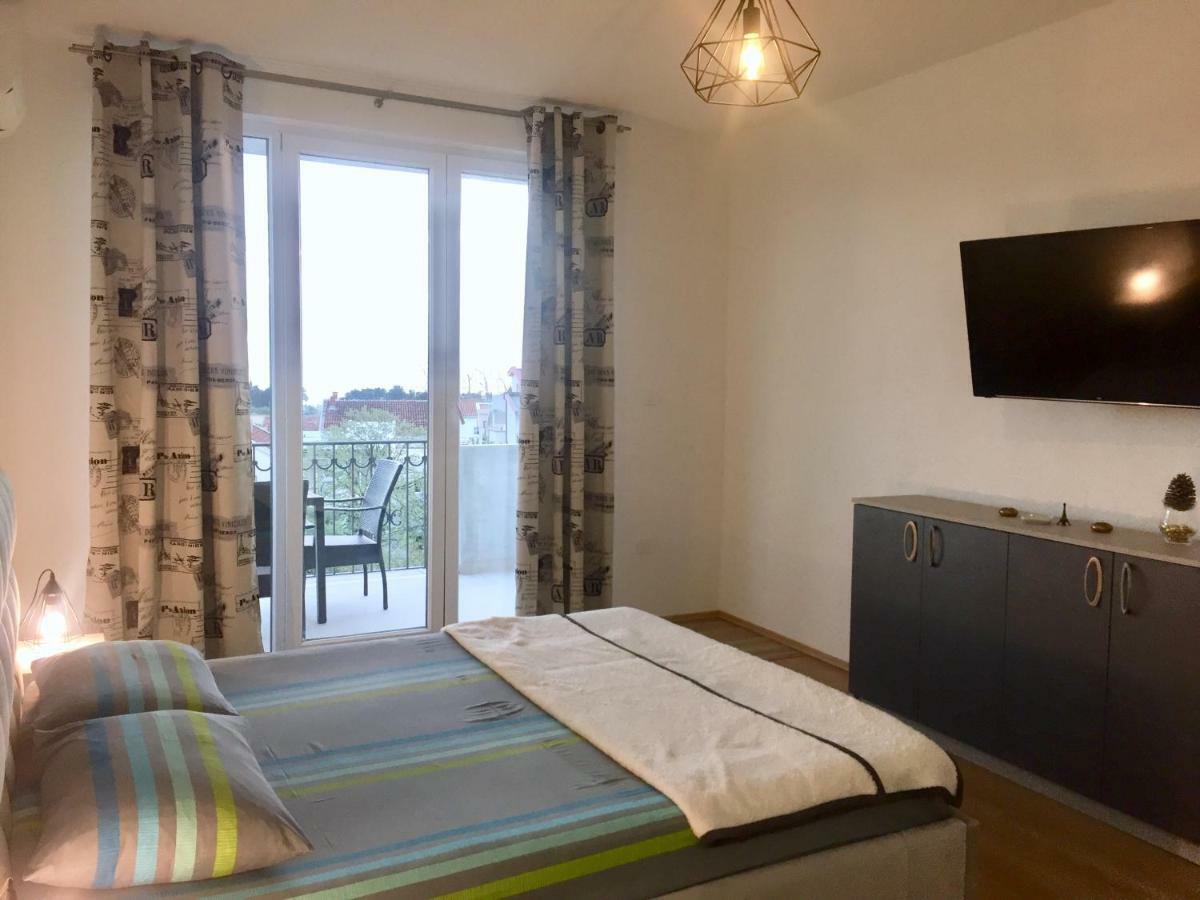 Aparthotel Monterria Бар Екстериор снимка